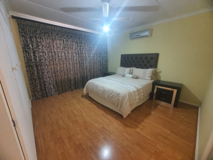 To Let 3 Bedroom Property for Rent in Beacon Bay Eastern Cape